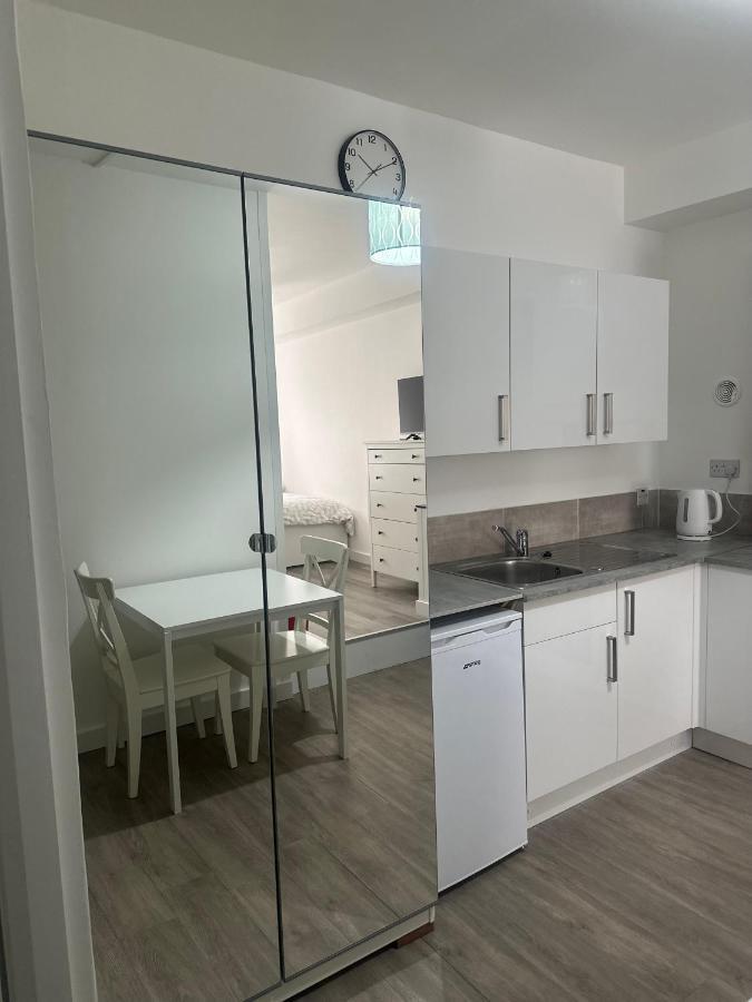 High Barnet Studio Flat Extérieur photo
