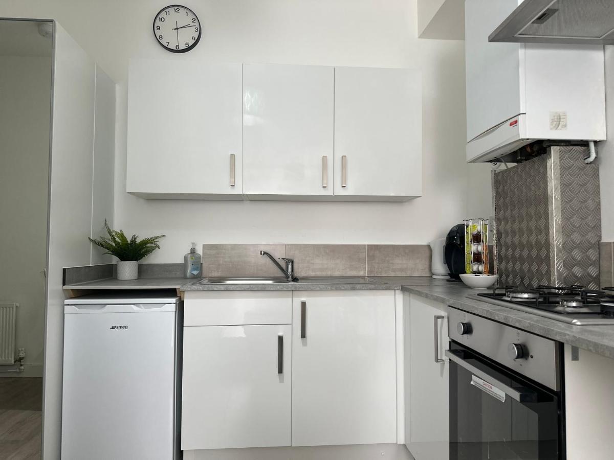 High Barnet Studio Flat Extérieur photo